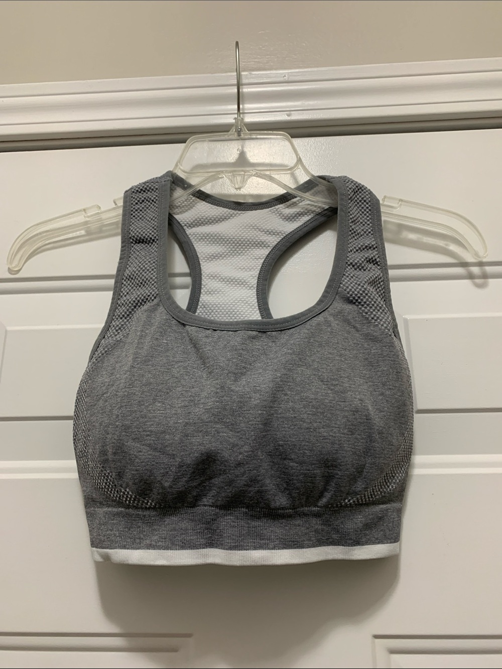 4/$10 Flex Seamless Grey Sports Bra — Size Large Comfortable Support